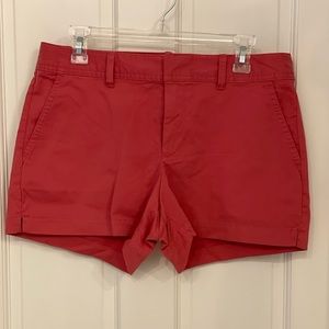 Gap women’s gap for good city short. Size 8. 3 inch inseam.